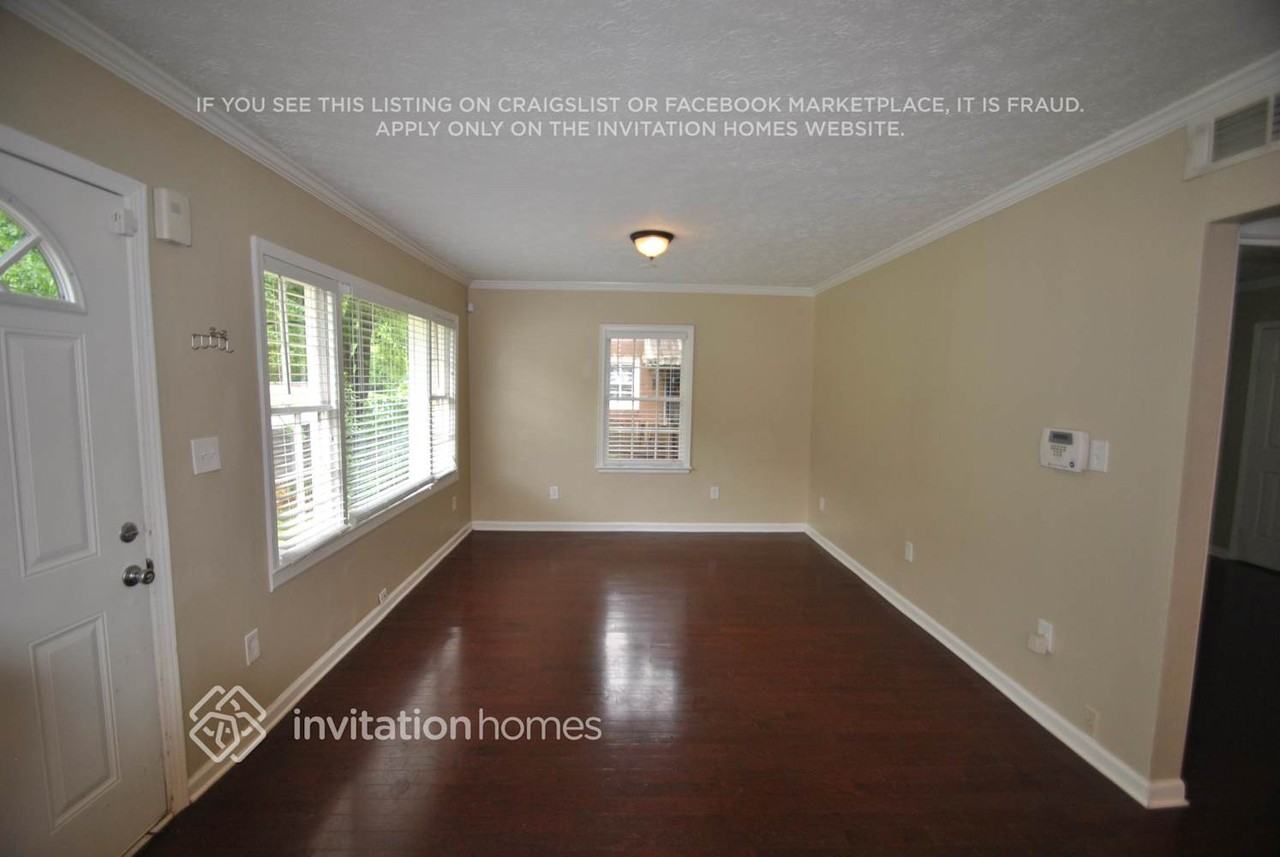 692 Quillian Ave - Photo 2 of 10