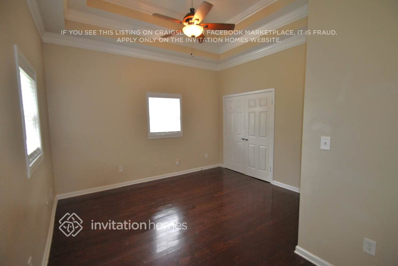 692 Quillian Ave - Photo 4 of 10