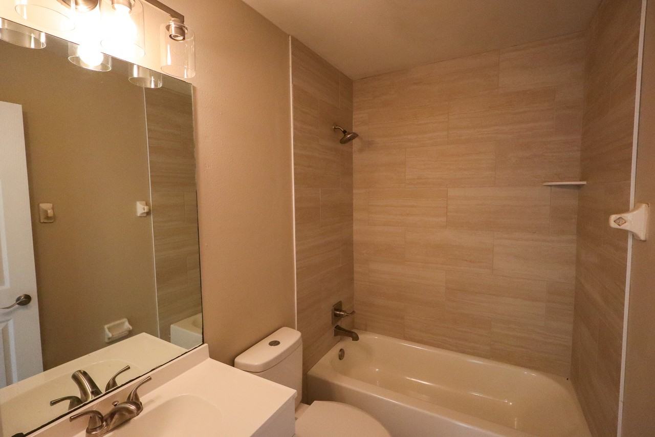 199 Willow Rd #1 - Photo 6 of 10