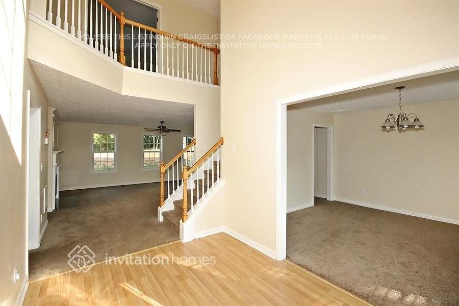 595 Paper Mill Dr - Photo 4 of 17