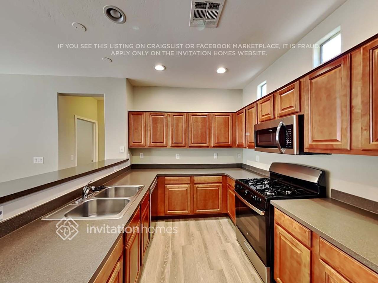 2898 S Arroyo Ln - Photo 7 of 21