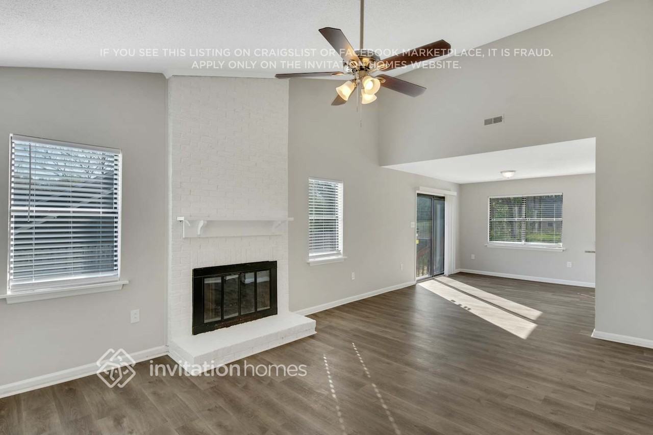 6530 Touchwood Dr - Photo 4 of 26