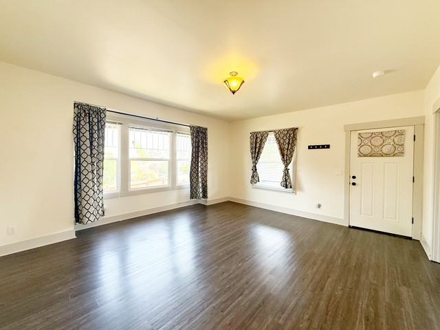 721 Pennsylvania Ave #1 - Photo 5 of 34