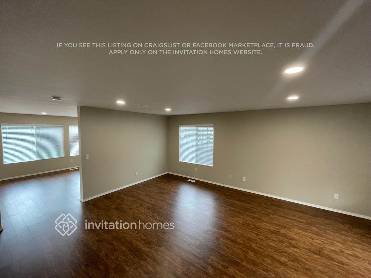 4126 45th Ave Ne - Photo 5 of 17