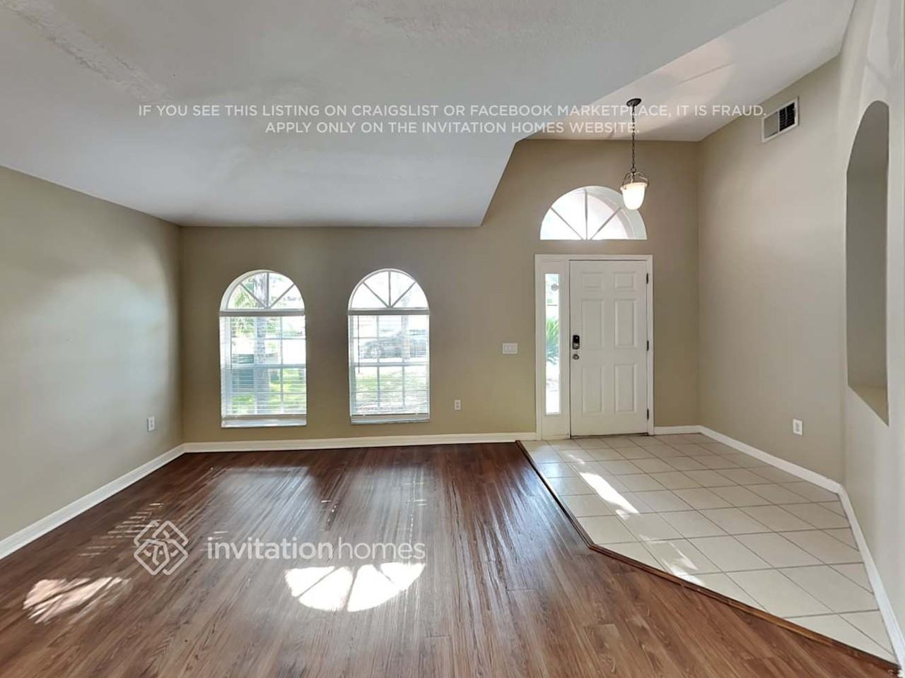 7511 Tower Bridge Dr - Photo 3 of 17