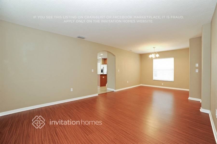 3328 Thistledown Ln - Photo 3 of 21