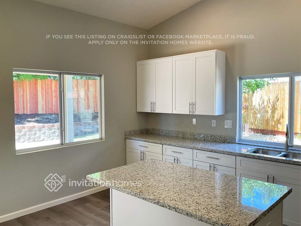 472 Woodcrest Dr - Photo 6 of 19