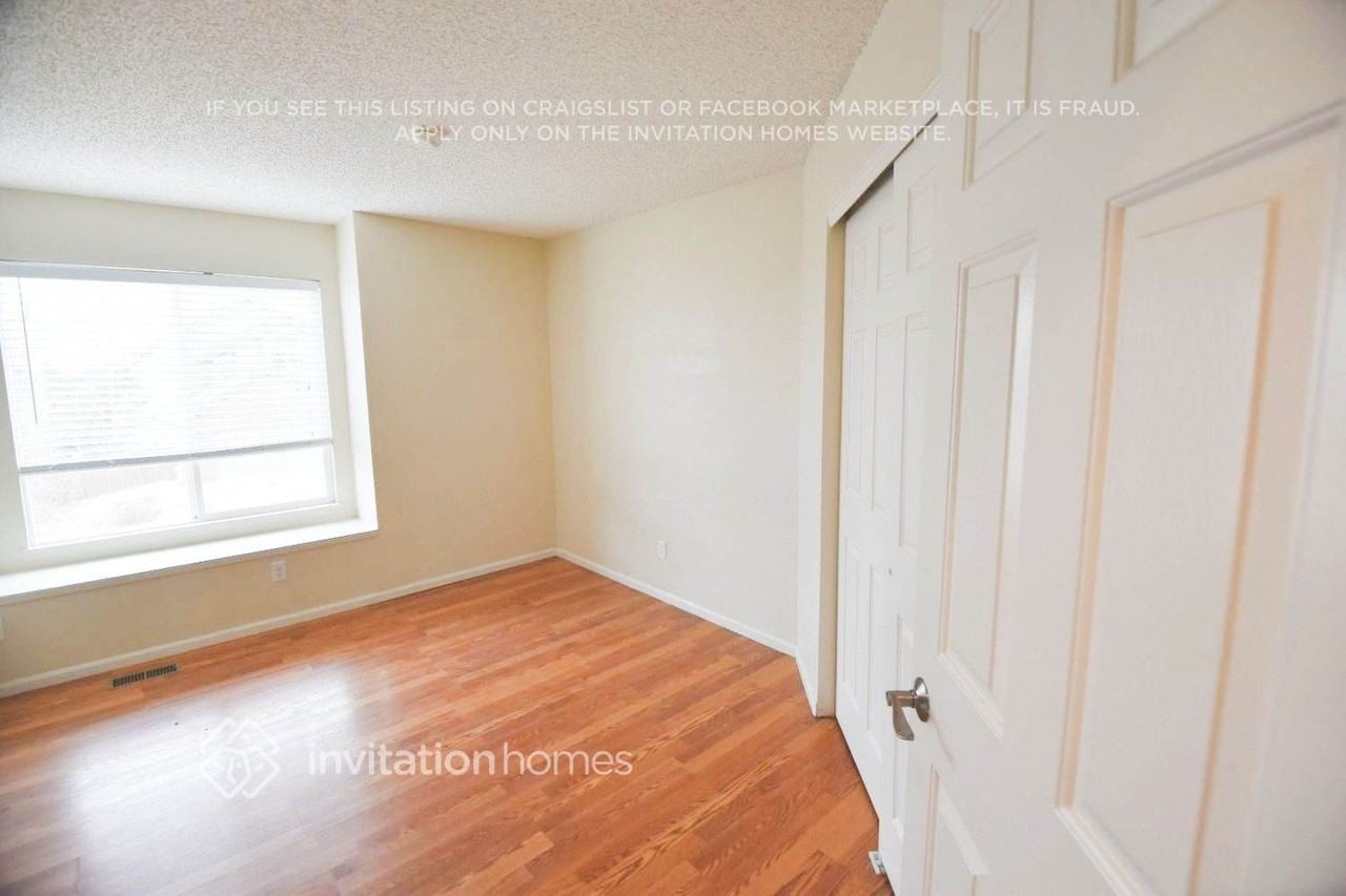 1572 Beacon Hill Dr - Photo 7 of 20