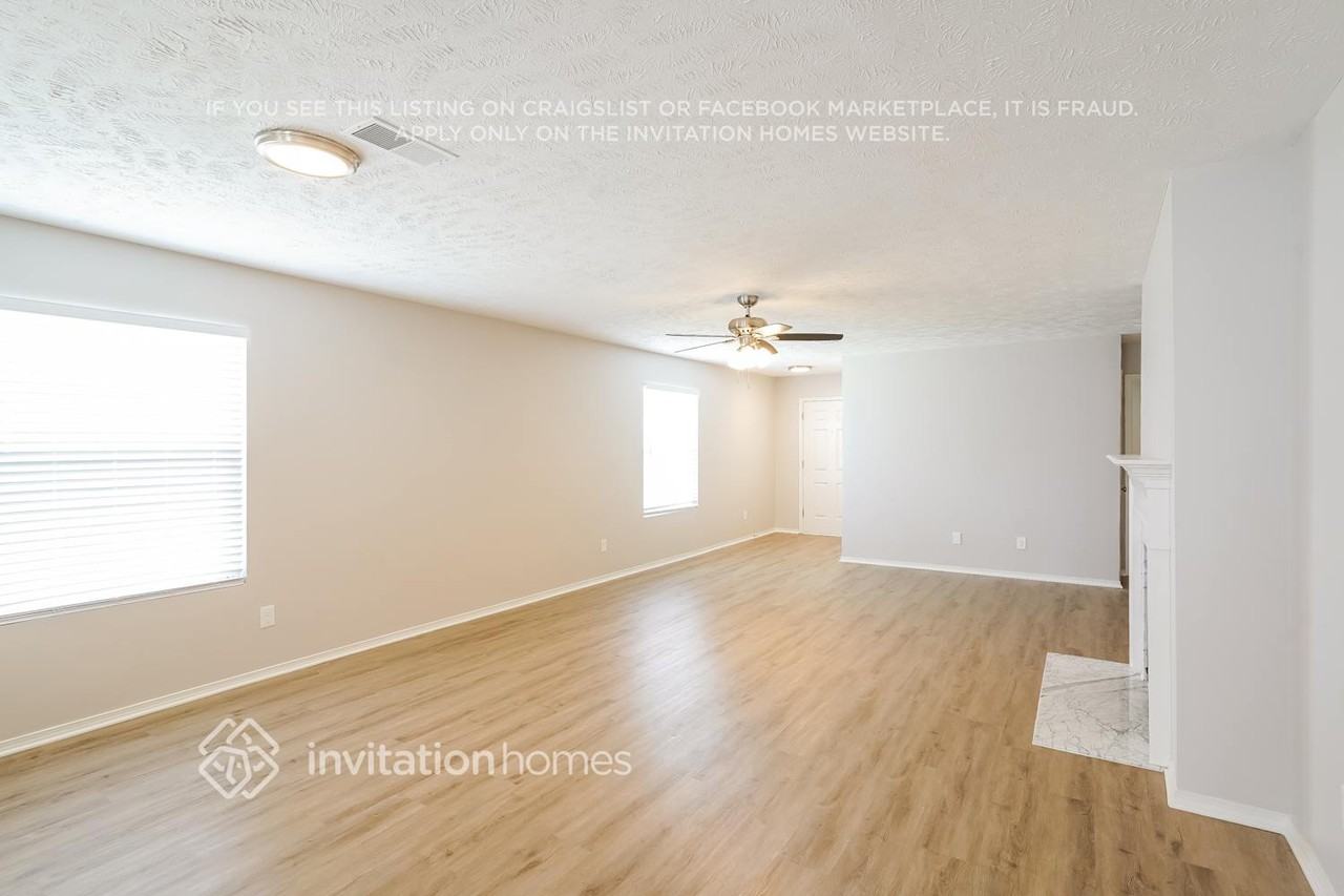 2857 Park Knoll Dr - Photo 2 of 15