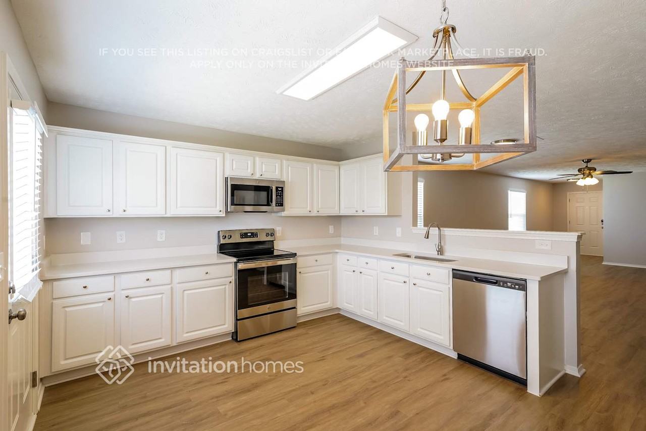 2857 Park Knoll Dr - Photo 4 of 15