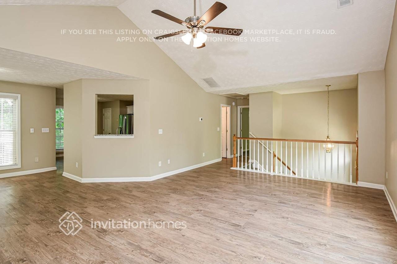 1652 Tunbridge Ln - Photo 5 of 18
