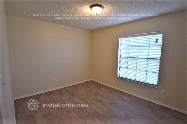 15840 Bay Lakes Trl - Photo 5 of 9