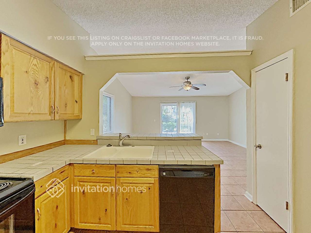1567 Naples Cir - Photo 5 of 17