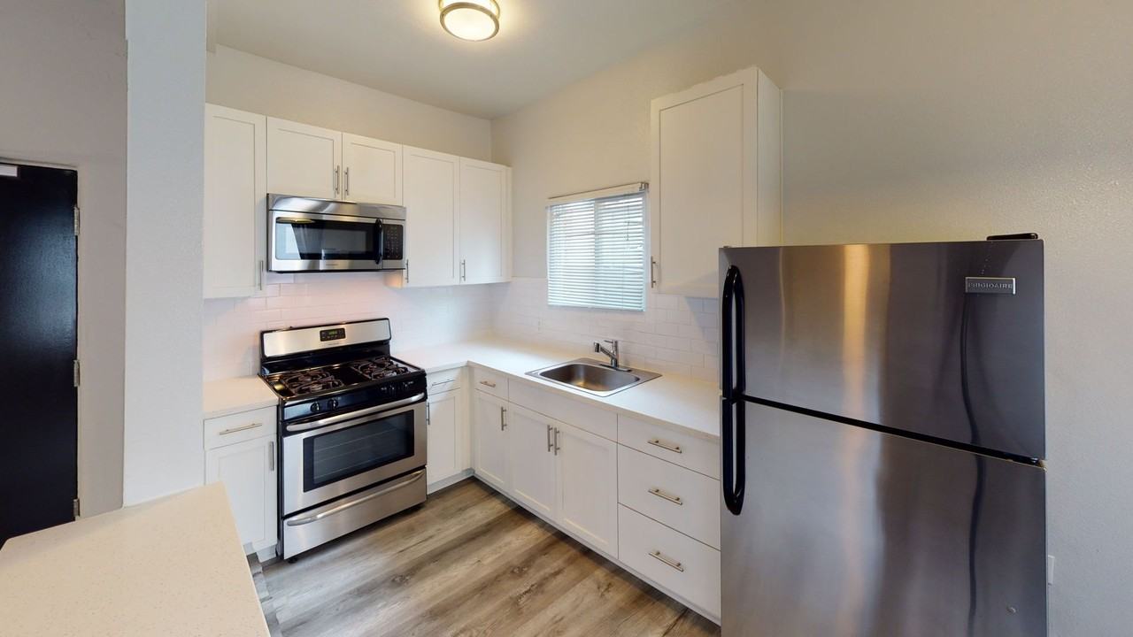 Alex Court Apartments - Photo 6 of 8
