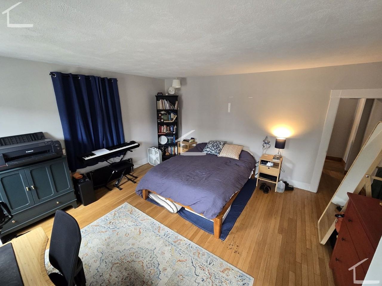 97 Summer St - Photo 4 of 7