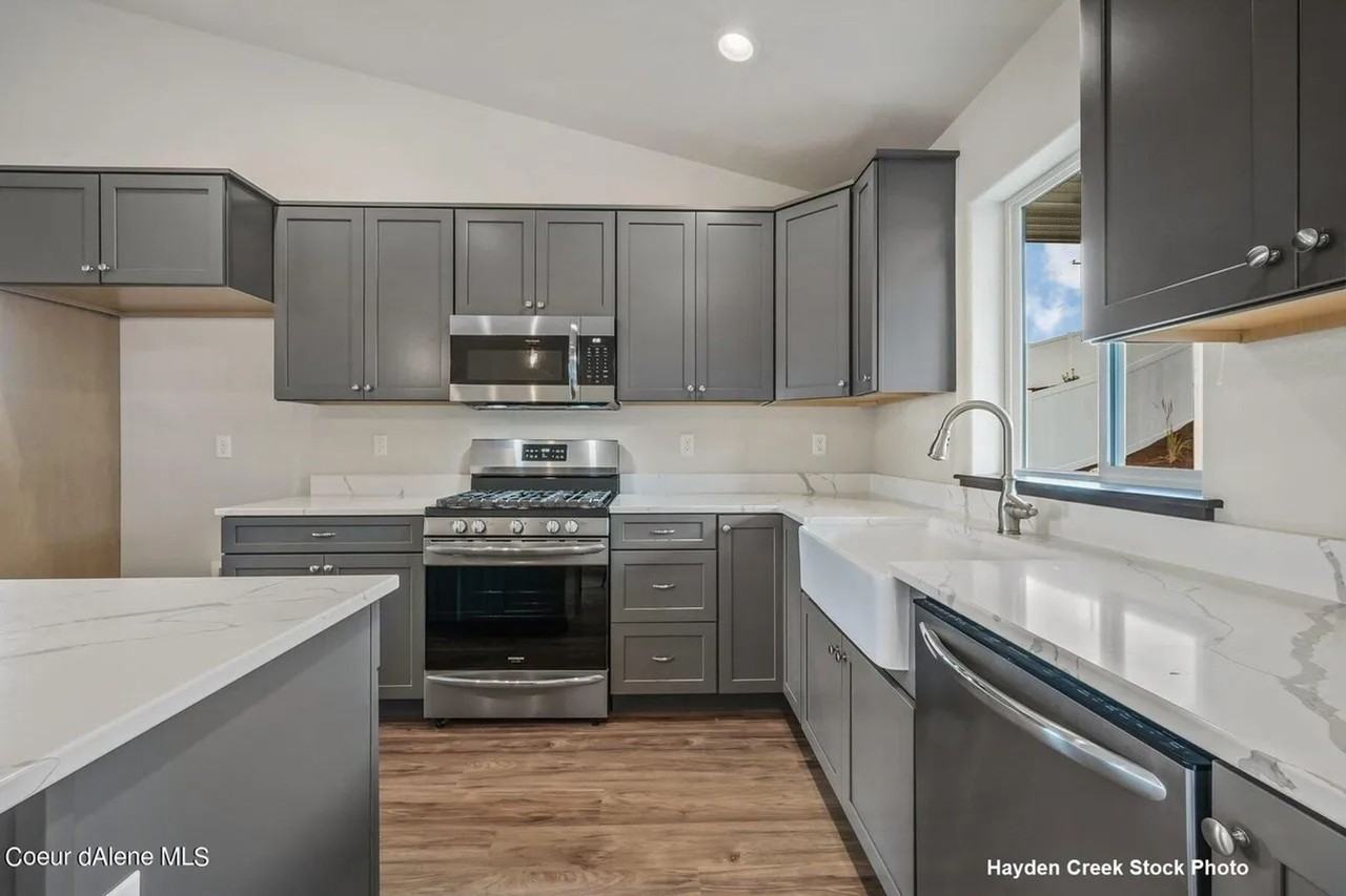 12714 Lattner St - Photo 3 of 25