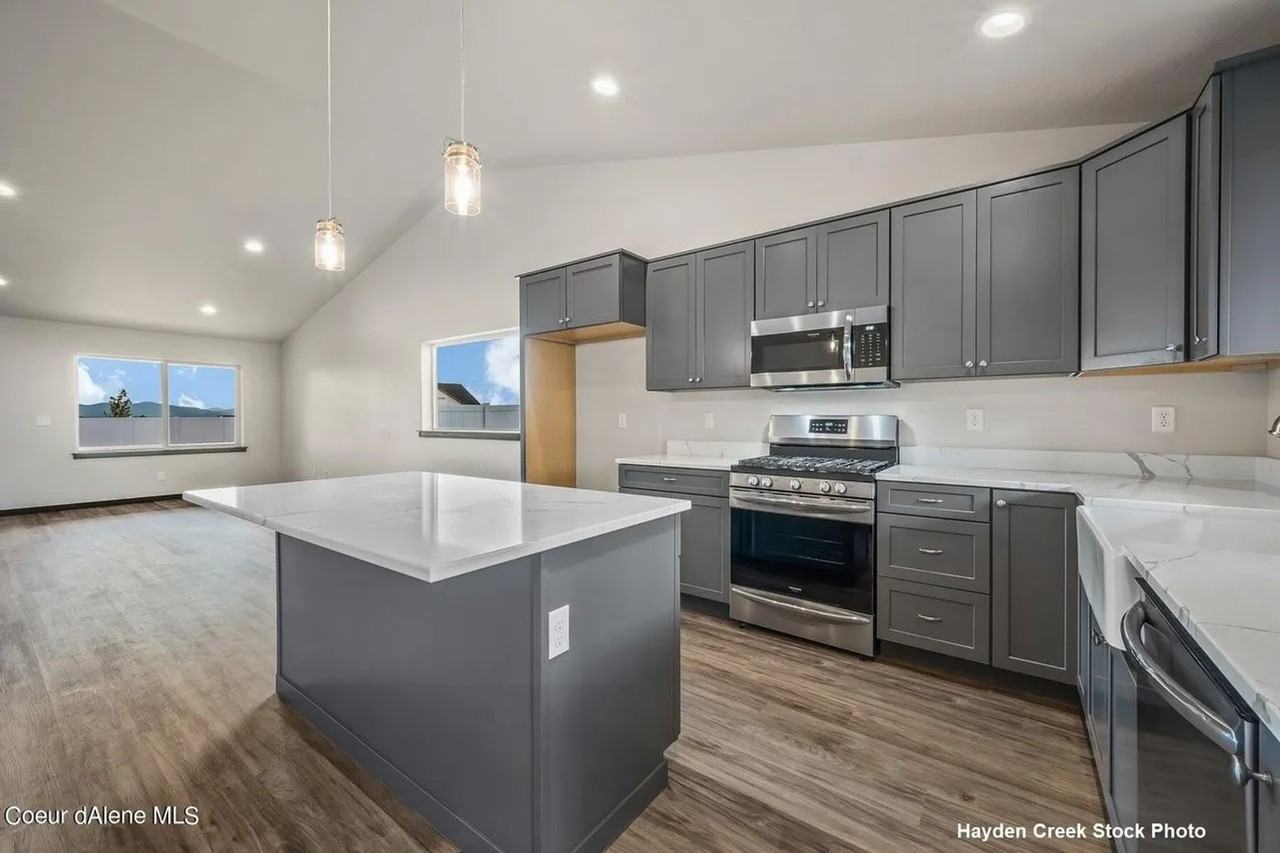 12714 Lattner St - Photo 5 of 25