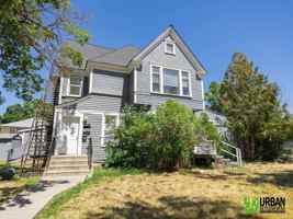 featured image of 828 W Cleveland Ave