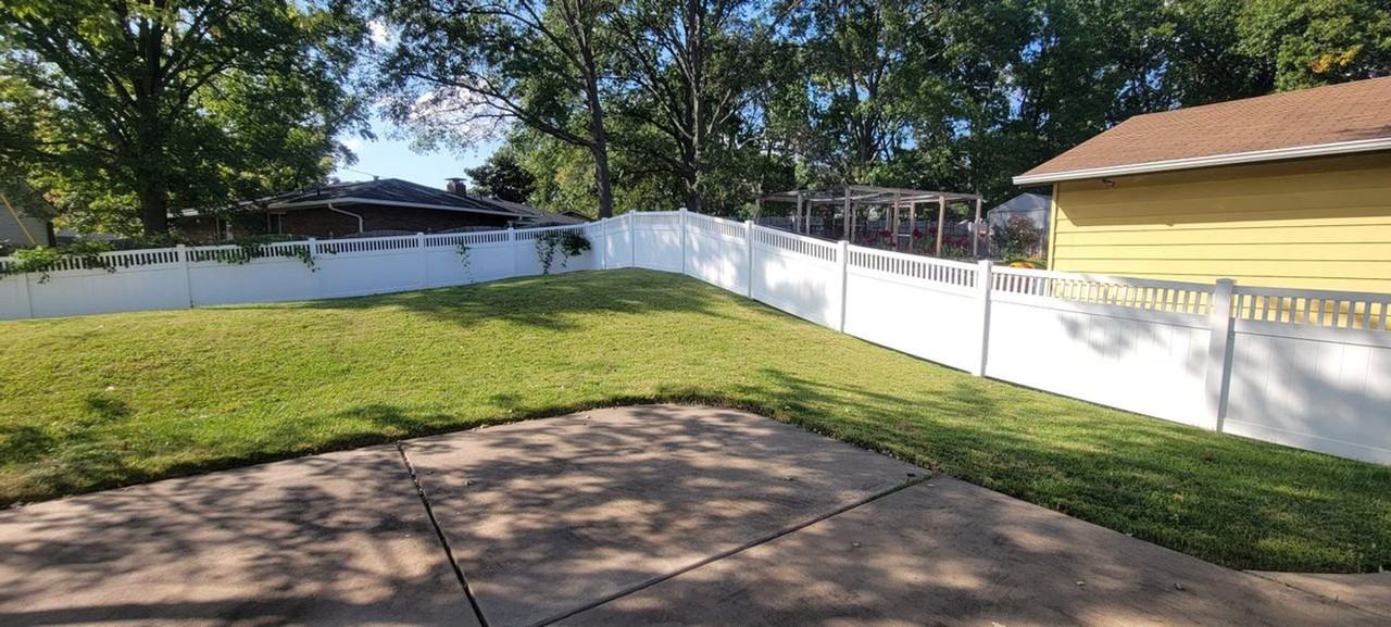5147 Mild Dr - Photo 4 of 47