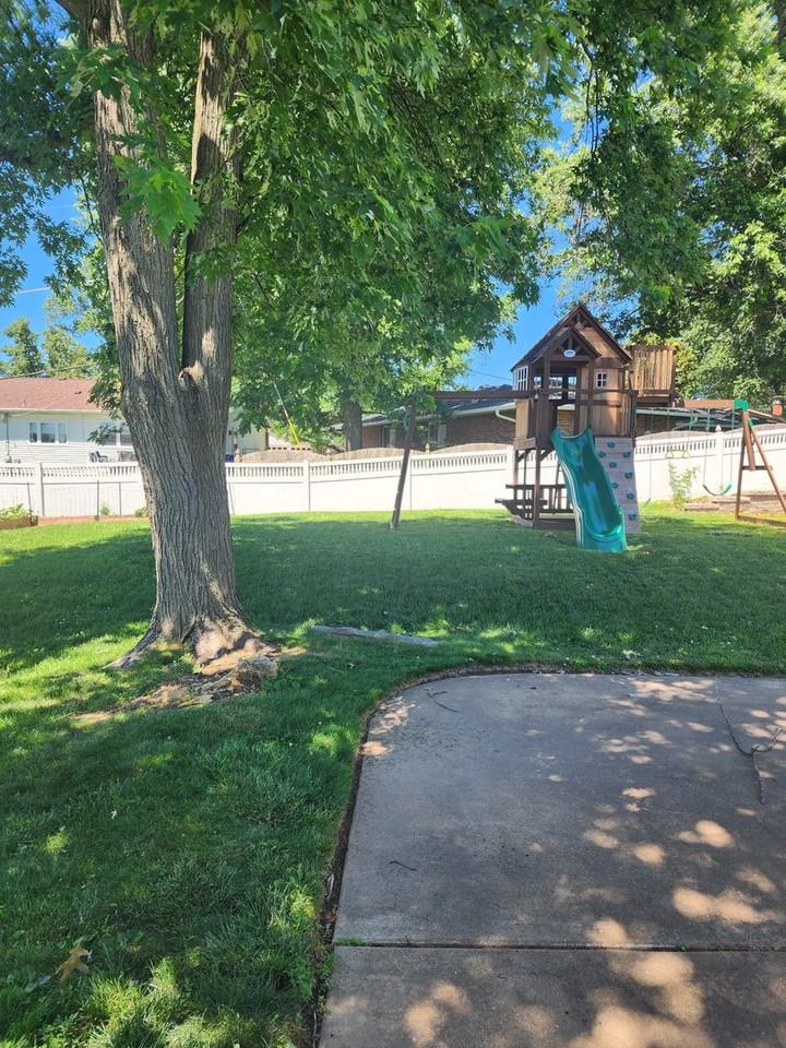 5147 Mild Dr - Photo 6 of 47