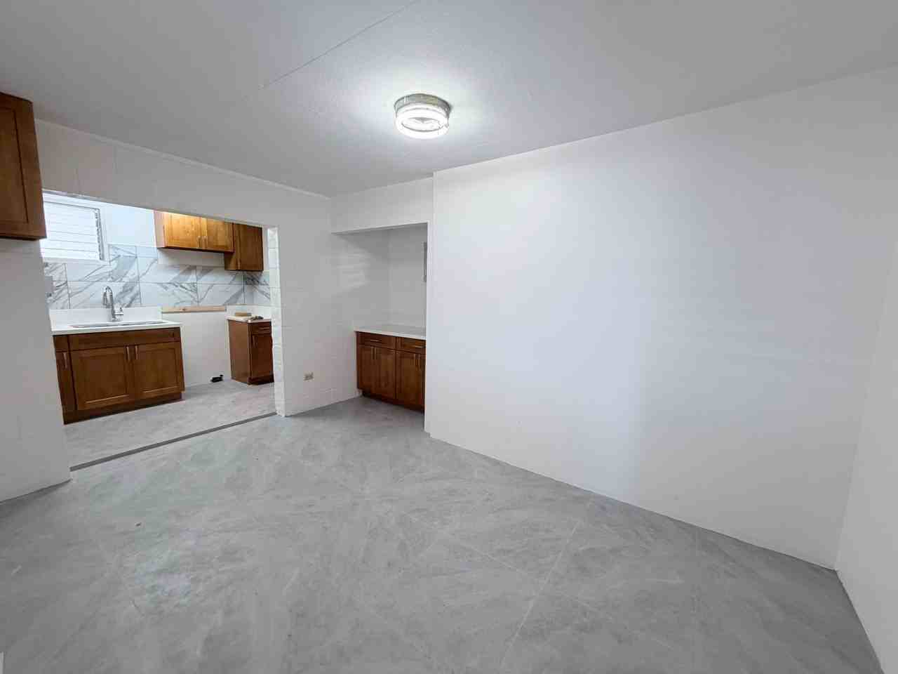 2210 N School St - Photo 5 of 24