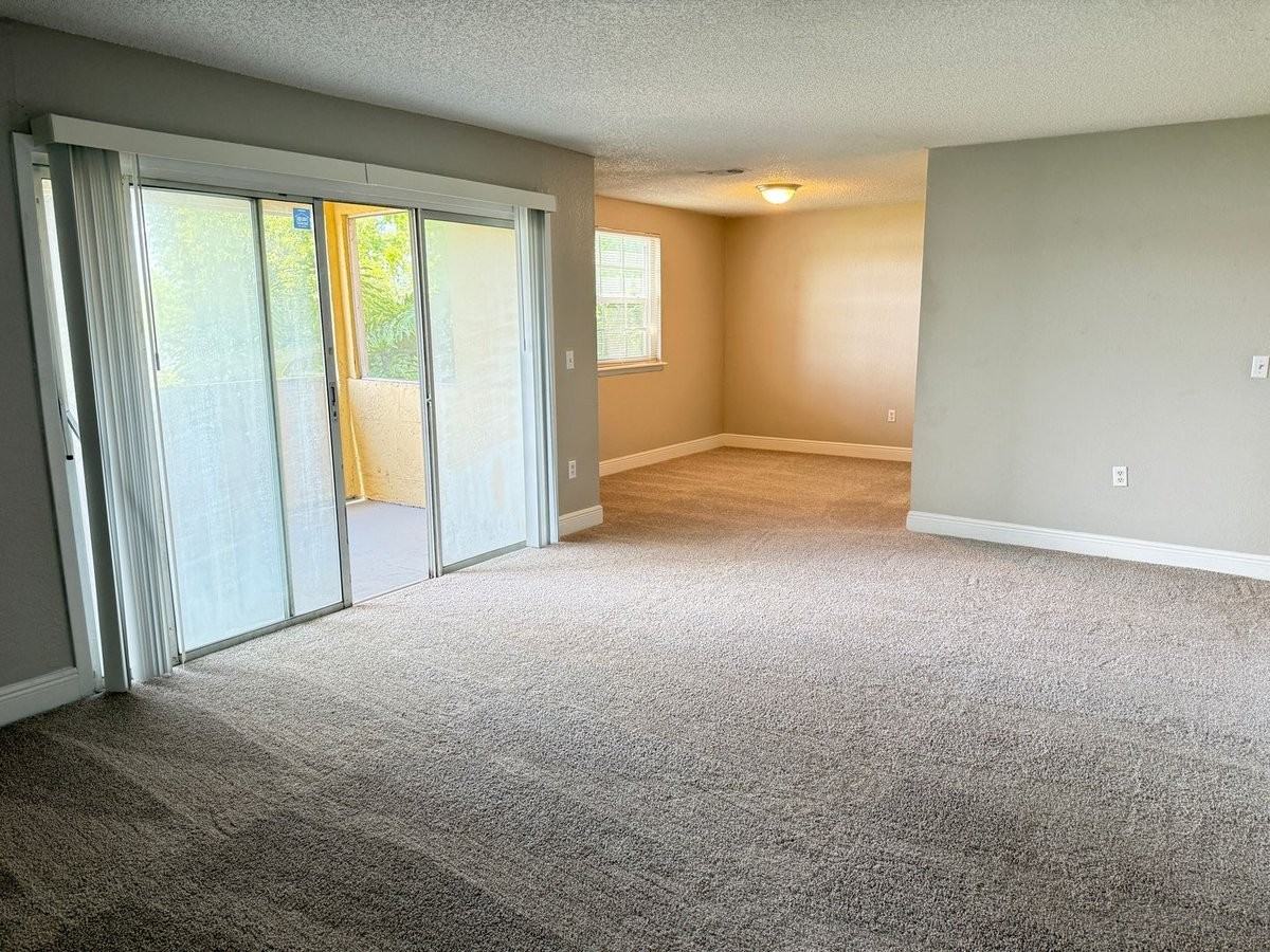 4022 Versailles Dr #C - Photo 7 of 15