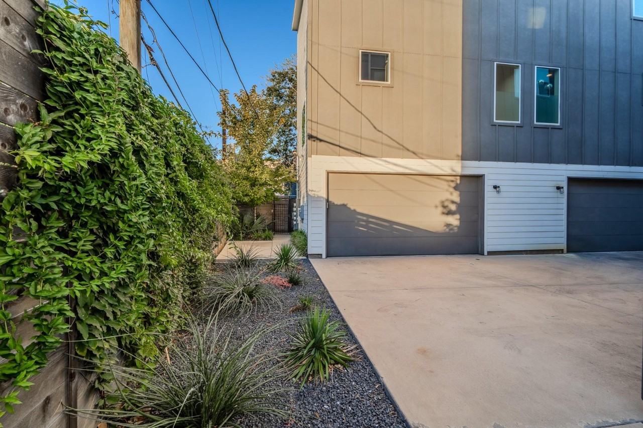 4911 Belmont Ave #12 - Photo 4 of 34