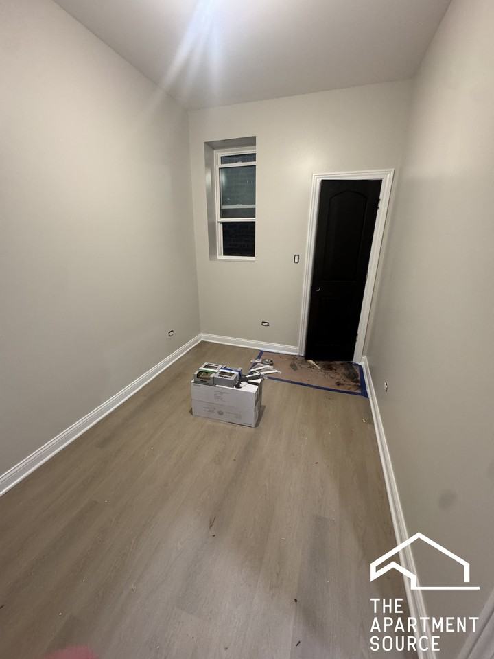 3602 W 26th St #2 - Photo 5 of 10