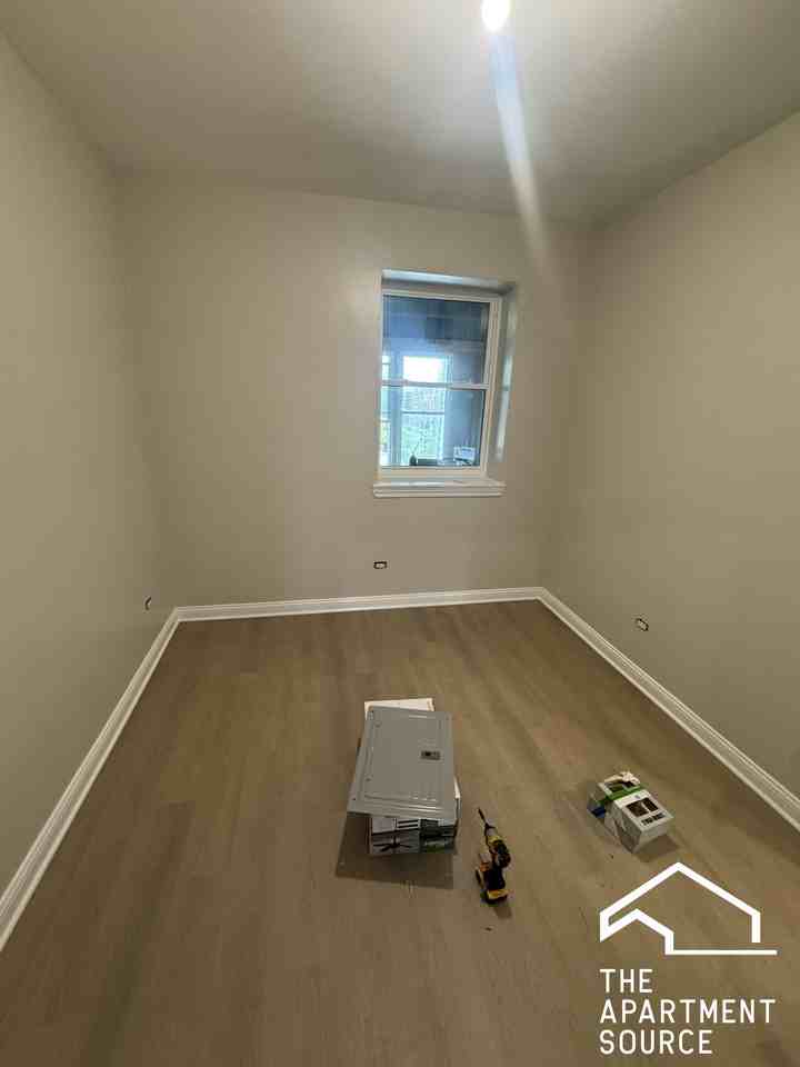 3602 W 26th St #2 - Photo 6 of 10