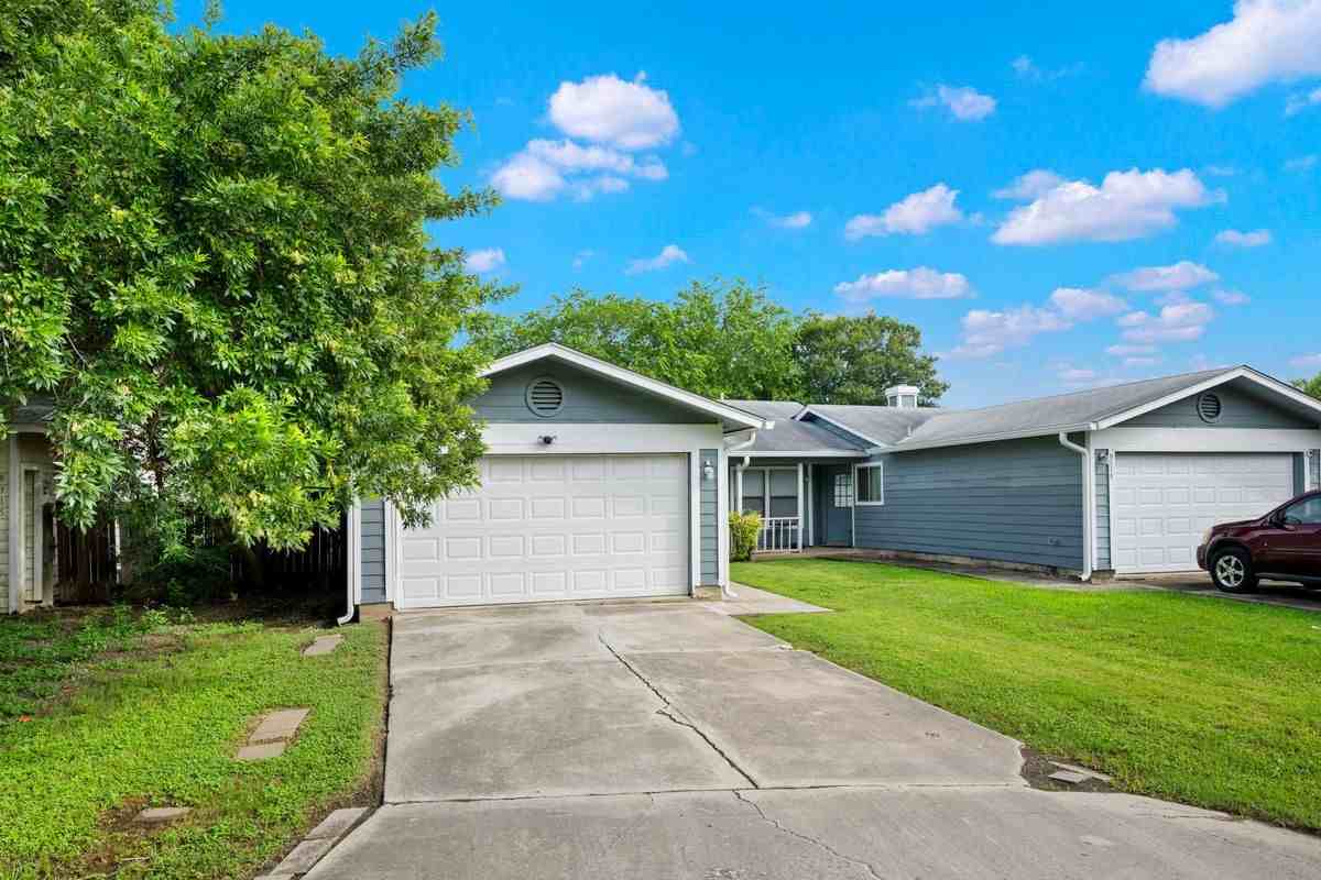 8317 Forest Ridge Dr - Photo 3 of 30