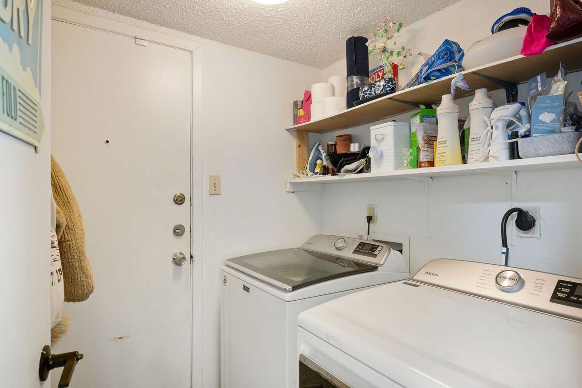 8317 Forest Ridge Dr - Photo 4 of 30