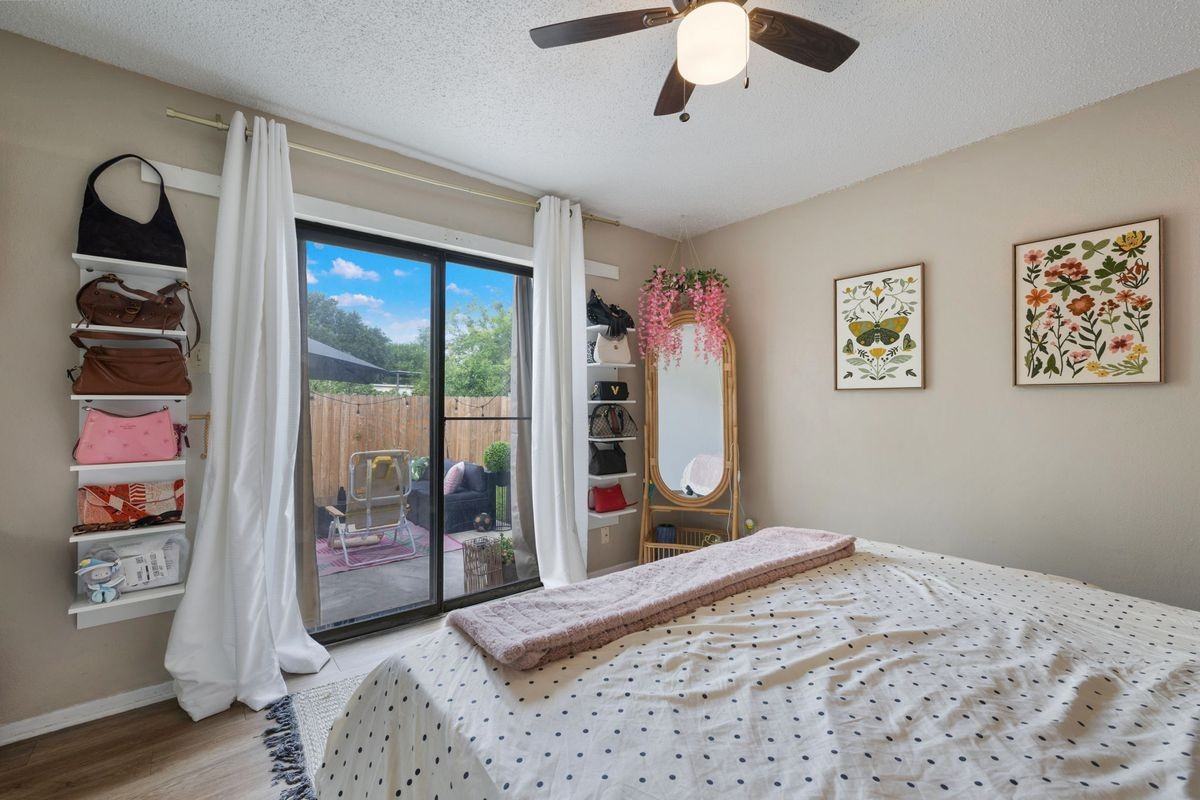 8317 Forest Ridge Dr - Photo 5 of 30