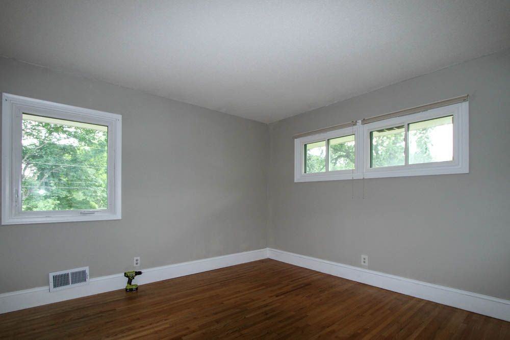 8613 Zenith Rd - Photo 3 of 8