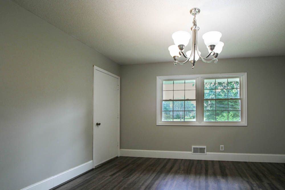 8613 Zenith Rd - Photo 4 of 8