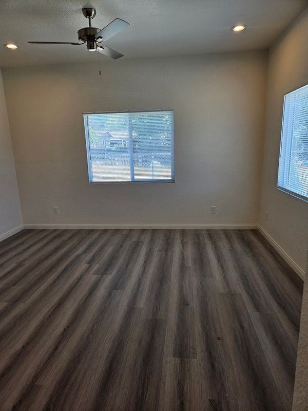 710 E Whittier Ave - Photo 4 of 17