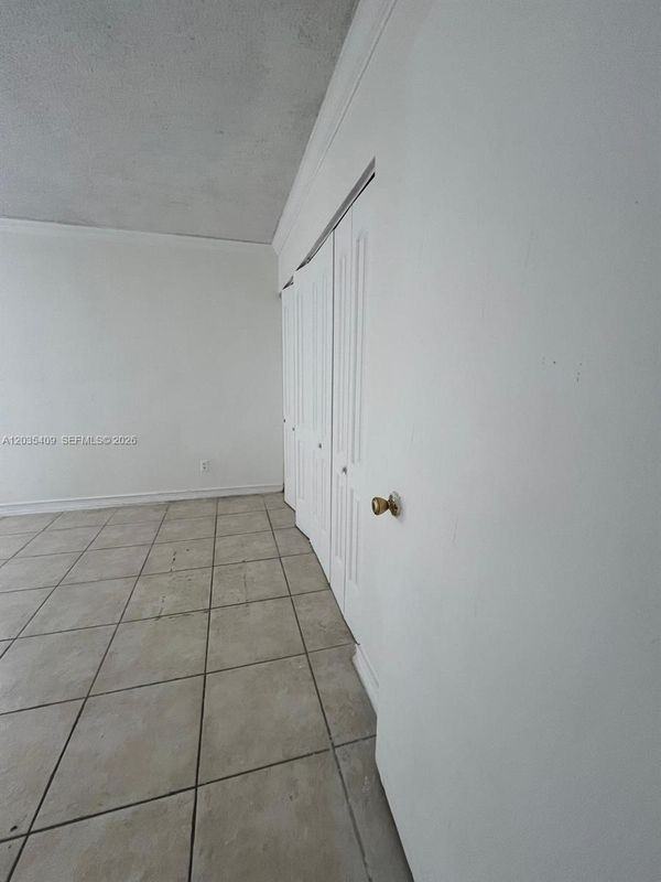 2075 Ne 164th St ##204 - Photo 2 of 23