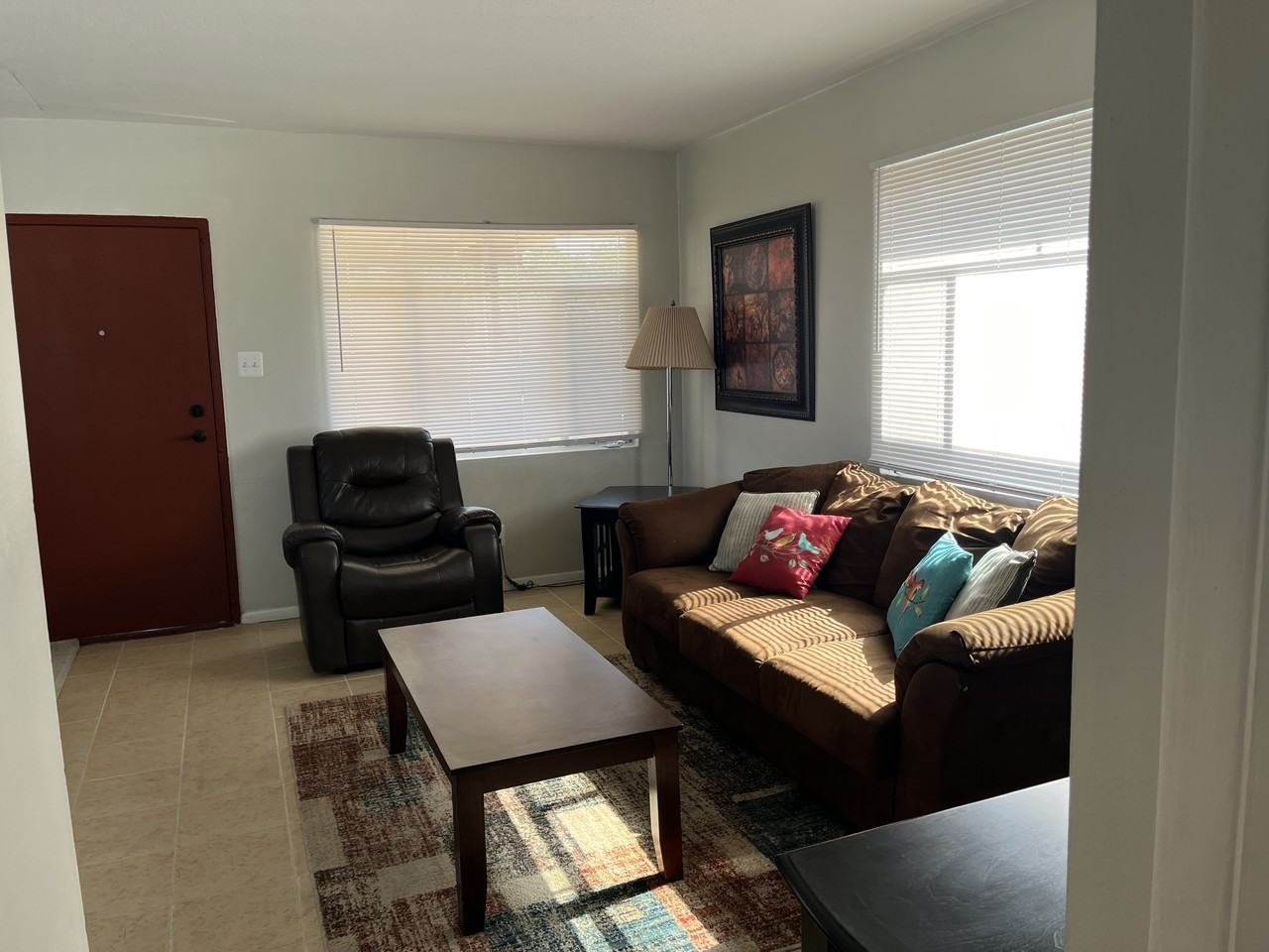 1303 Tijeras Ave Ne - Photo 4 of 17
