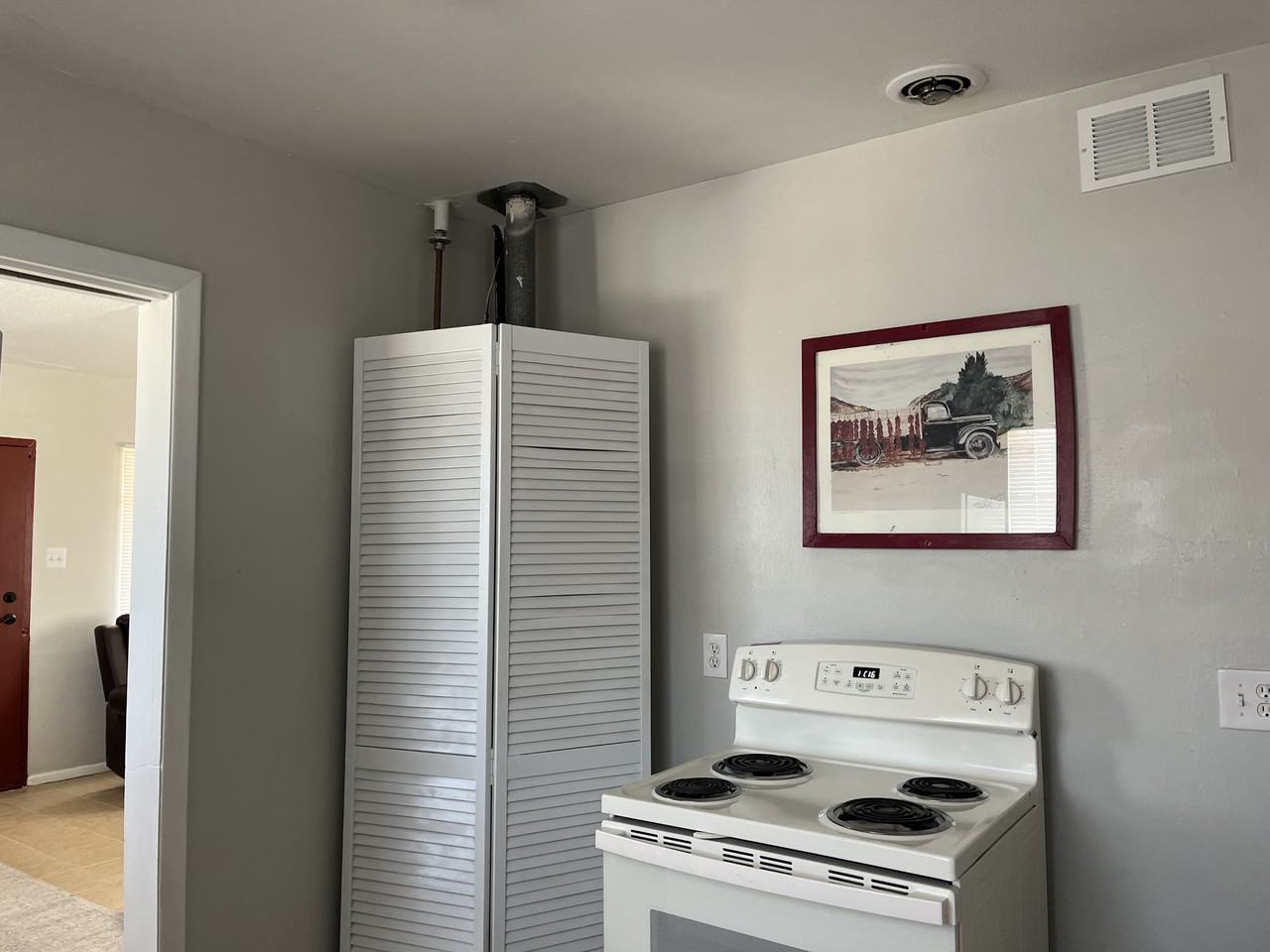 1303 Tijeras Ave Ne - Photo 6 of 17