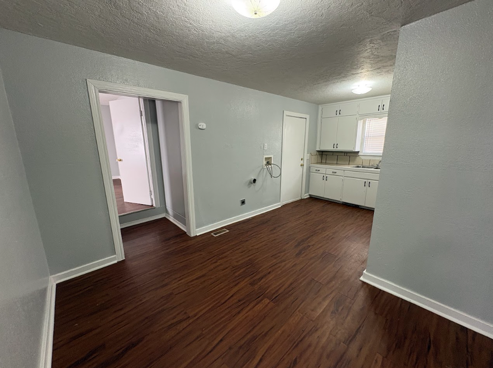3236 Nw 34th St - Photo 5 of 20