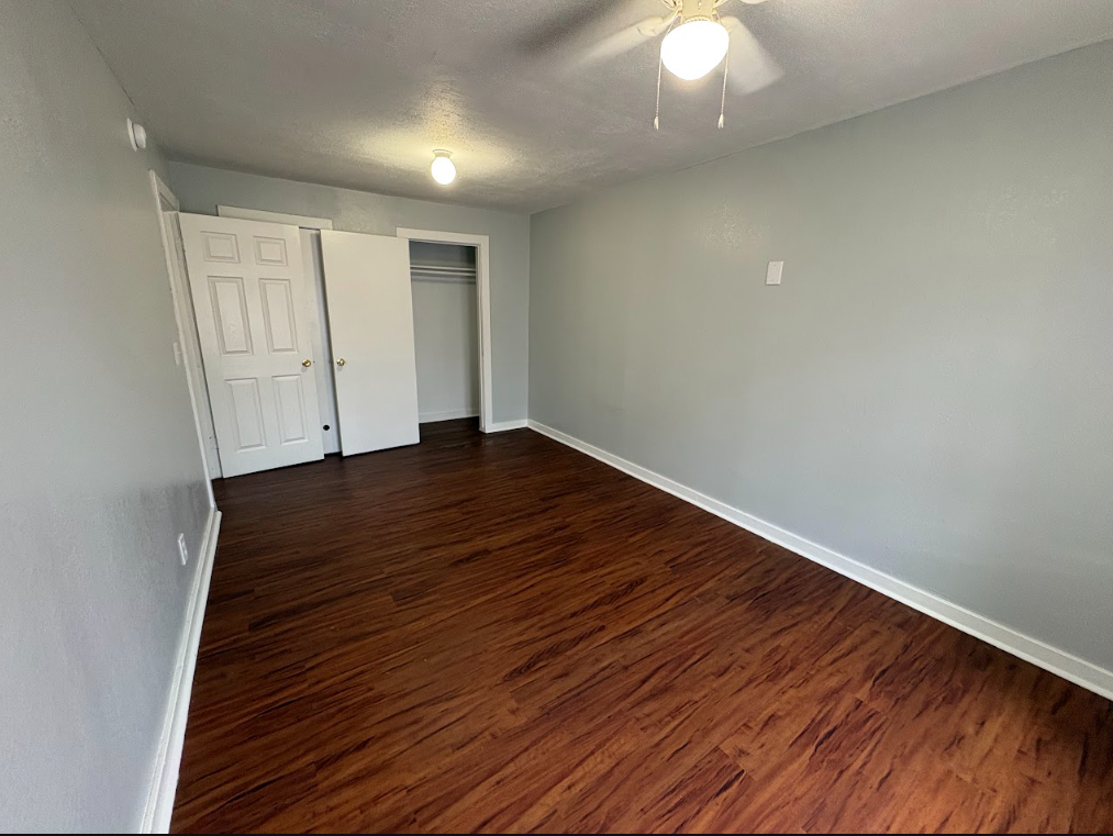 3236 Nw 34th St - Photo 6 of 20