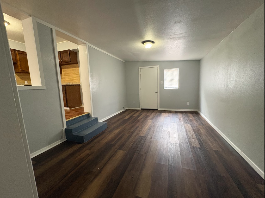 1421 N Standish Ave - Photo 2 of 18