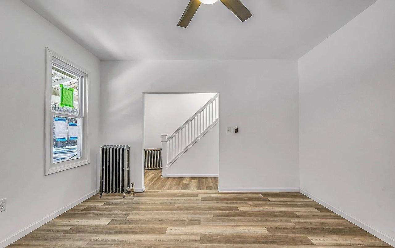 1030 Meadow Ave - Photo 3 of 13