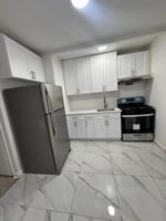 featured image of 250 E 30th St