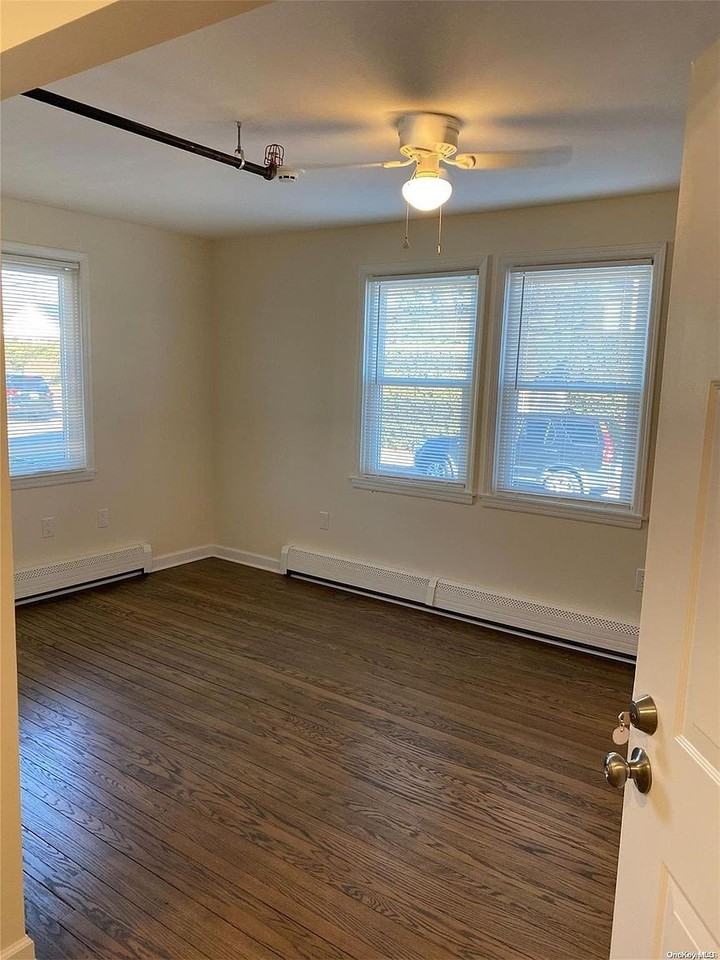 15 N Beacon St - Photo 5 of 5