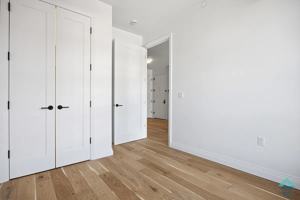 featured image of 875 4th Ave