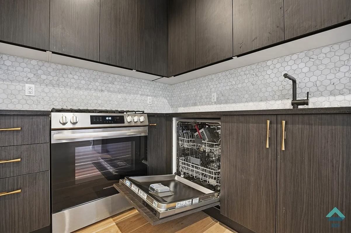 875 4th Ave - Photo 6 of 9