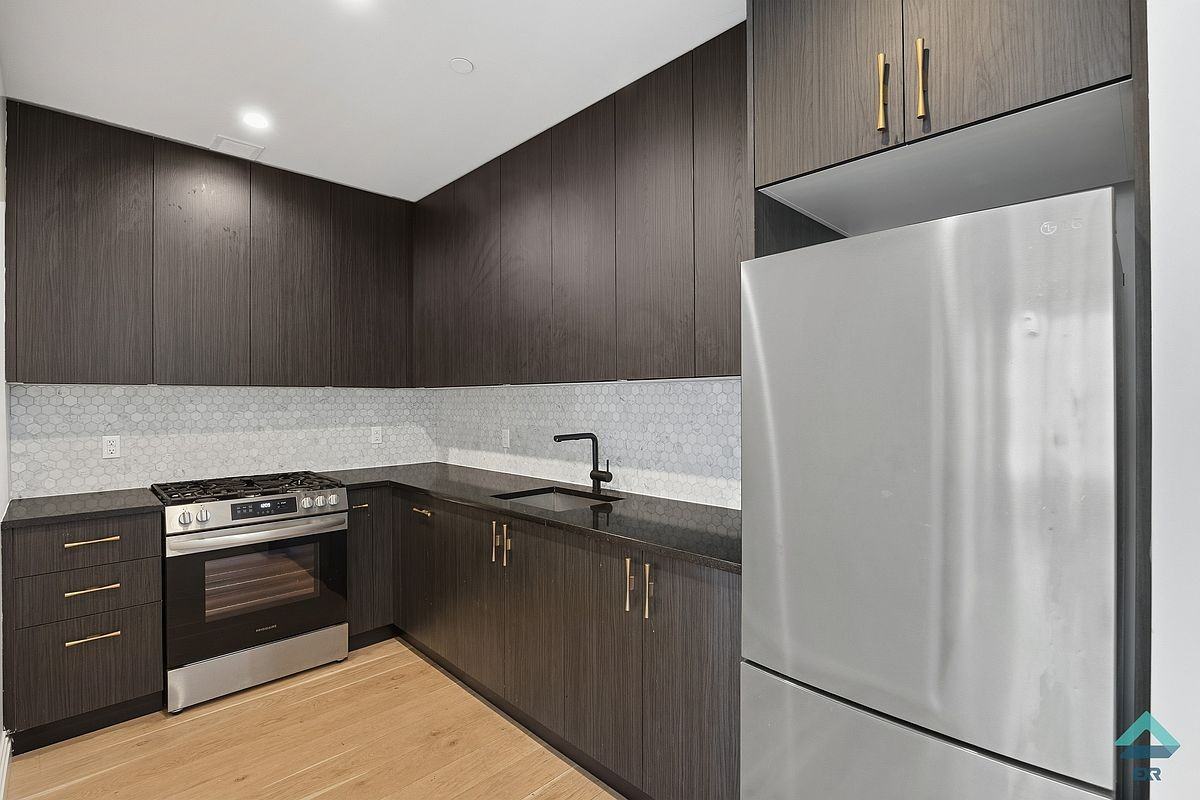 875 4th Ave - Photo 7 of 9