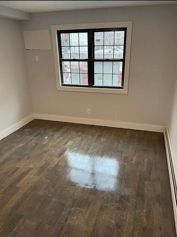 200 Hart Blvd - Photo 2 of 5