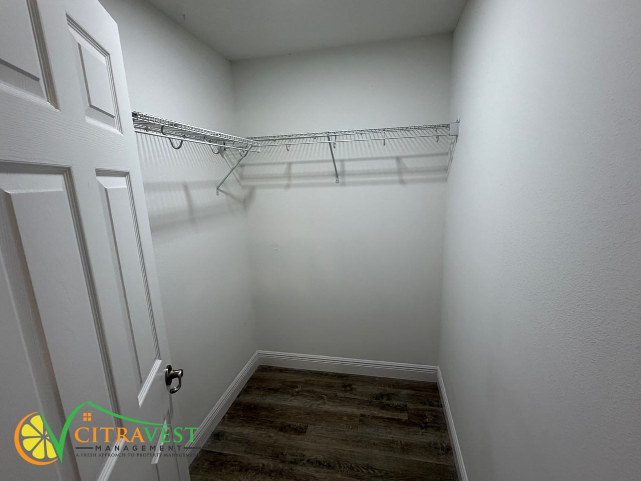 2495 W Landmark Dr - Photo 6 of 14