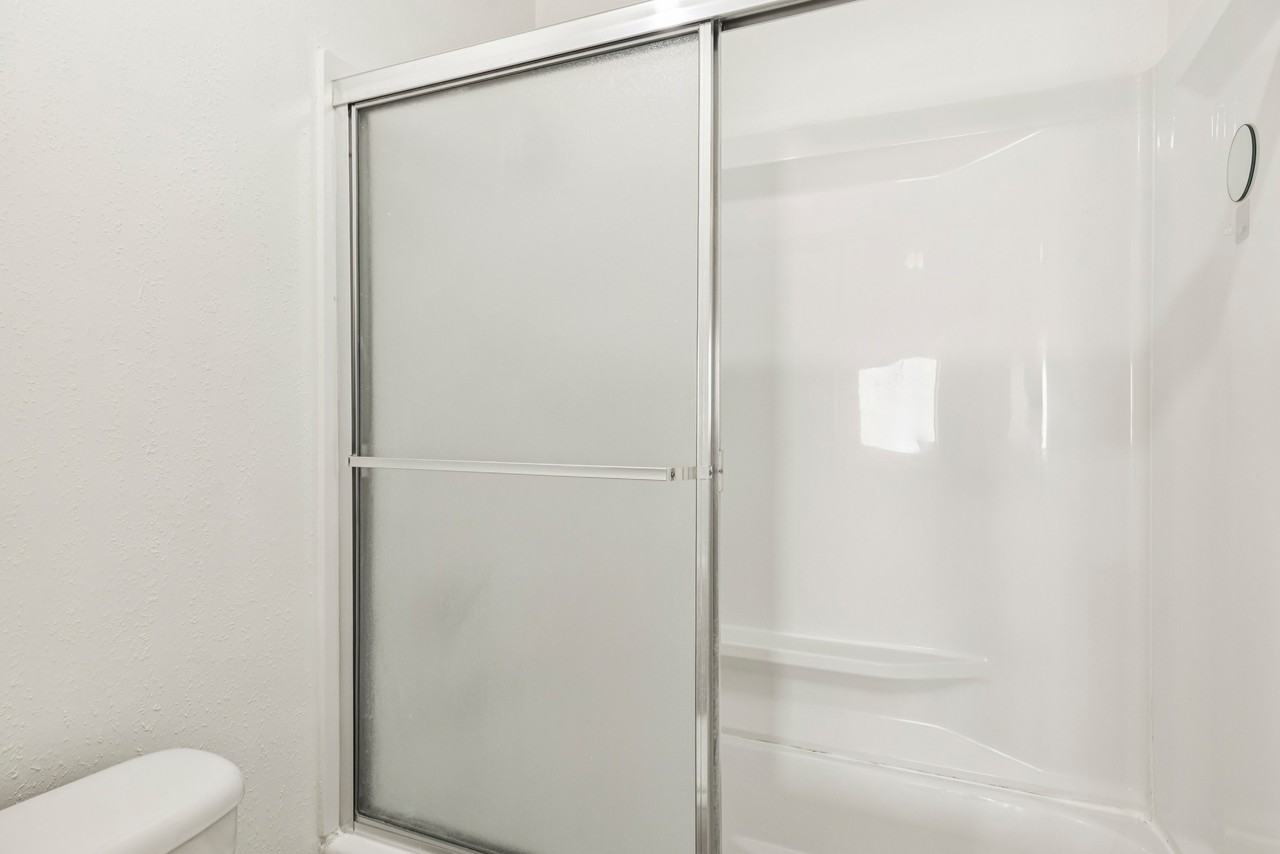 5460 White Oak Ave - Photo 4 of 4
